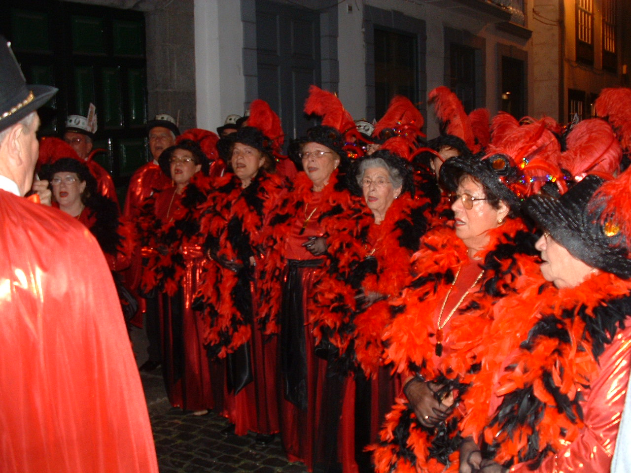 A choir of old ladies, Ambassador's Parade, Santa Cruz de La Palma