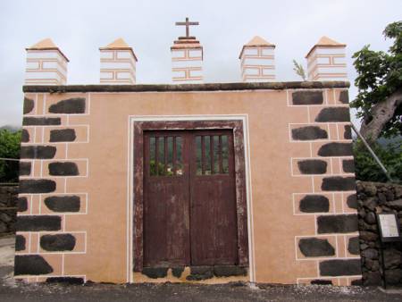 Imposing portal in Breña Alta Imposing portal in Bre%C3%B1a Alta, La Palma island with five battlements.